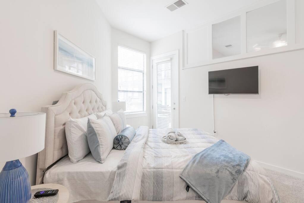 Charming Cozy Apartment With Wi-Fi & Free Parking Charlotte Exteriér fotografie