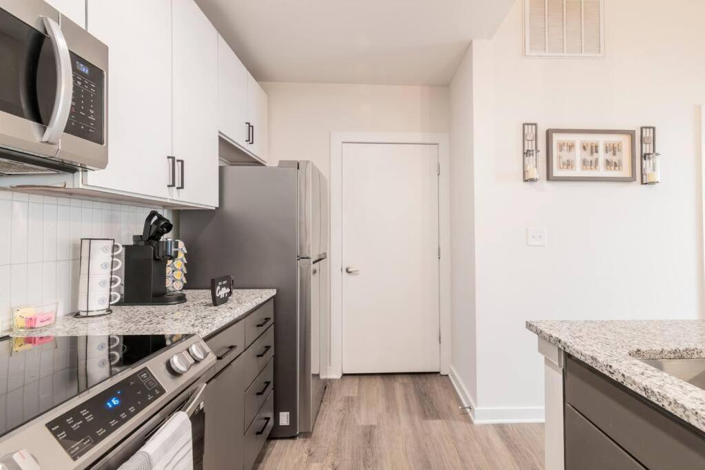 Charming Cozy Apartment With Wi-Fi & Free Parking Charlotte Exteriér fotografie