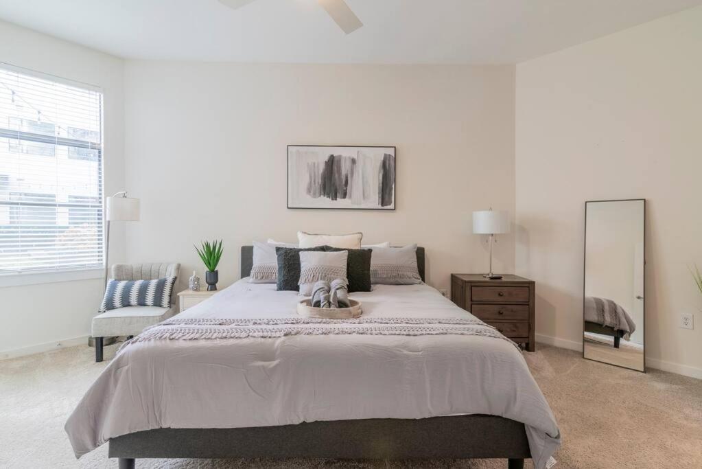 Charming Cozy Apartment With Wi-Fi & Free Parking Charlotte Exteriér fotografie